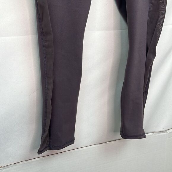 Fabletics Dusty purple mesh accent leggings with pockets EUC - Picture 4 of 14